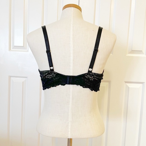 NWOT Torrid Black Lace Bra with Adjustable Straps. Size Women's 40DD 40E - Picture 7 of 10